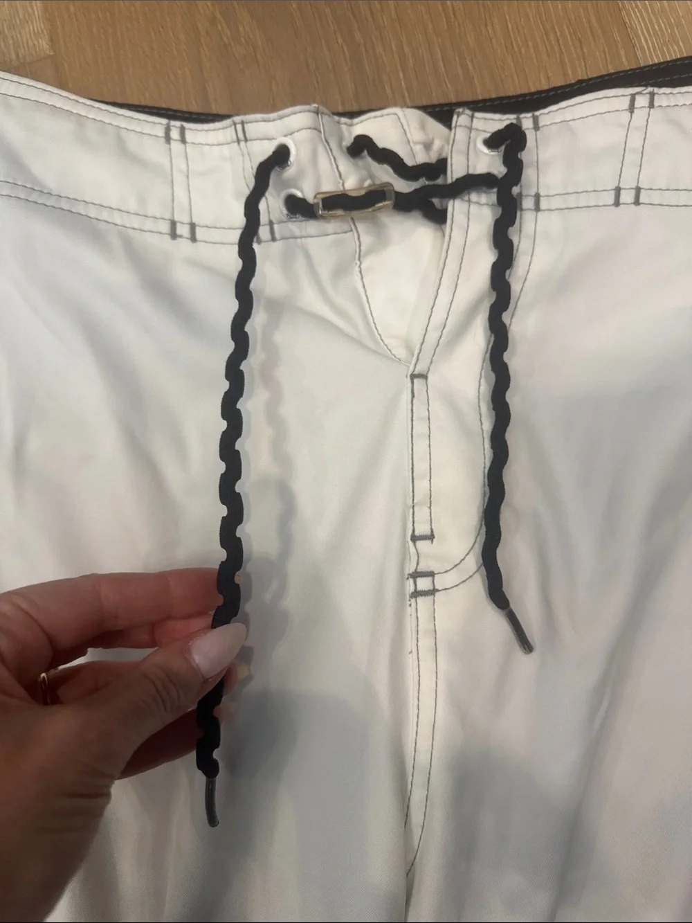 O'Neill Men’s White, Black & Red Boardshorts